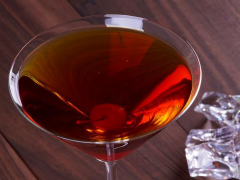 Manhattan cocktail ingredients​ and modulation steps